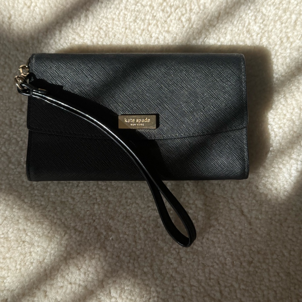 Kate Spade New York wristlet